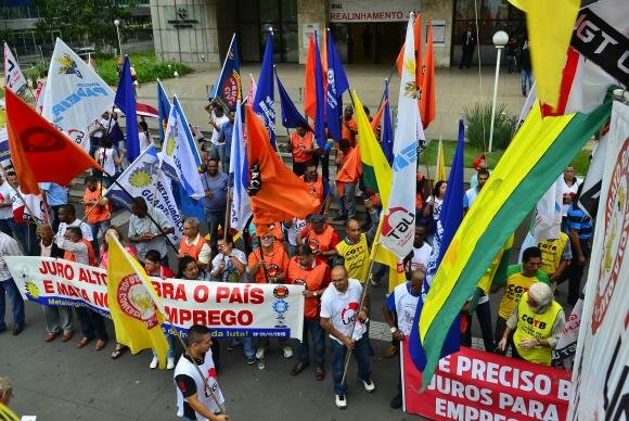 sindicalistas paulista protesto